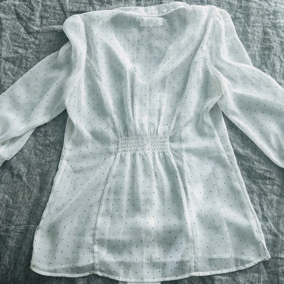 Guess tie front button down sheer shirt - Picture 7 of 8